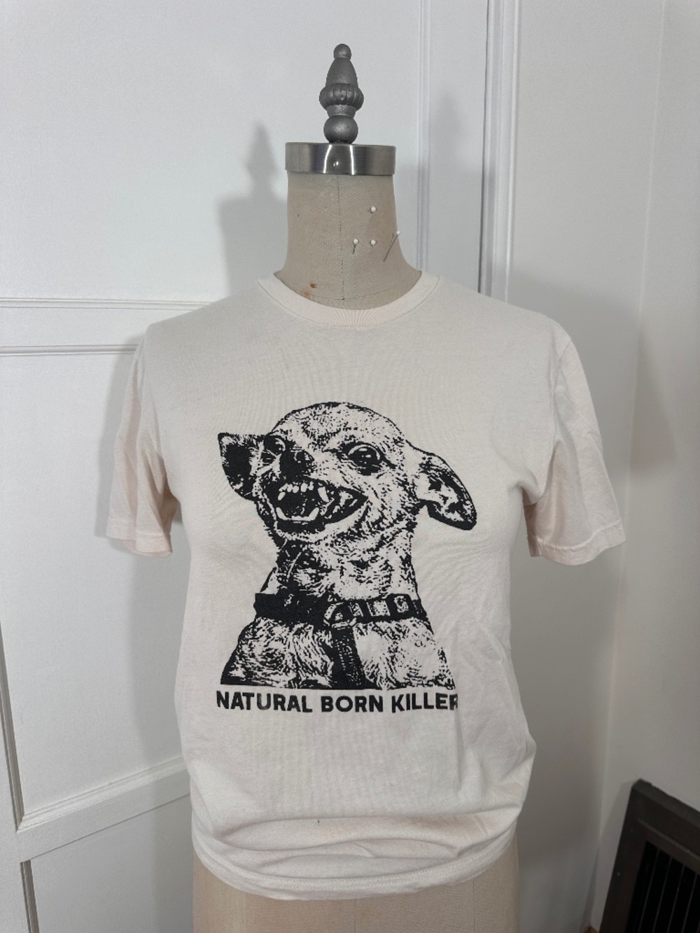 chihuahua short sleeve graphic tee